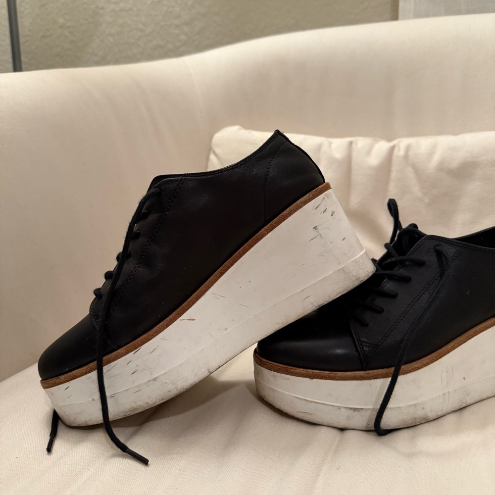 Steve Madden leather platform shoes